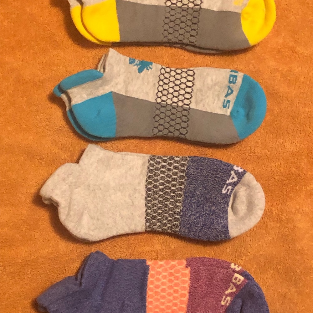 Unisex medium new Bombas